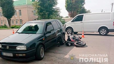 У лікарні перебуває хлопець, який травмувався в аварії на Полтавщині У лікарні перебуває хлопець, який травмувався в аварії на Полтавщині