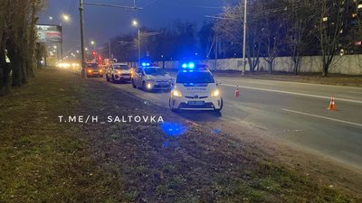 У Харкові Lexus в'їхав у "Жигулі": водія ушпиталили з травмами У Харкові Lexus в'їхав у "Жигулі": водія ушпиталили з травмами