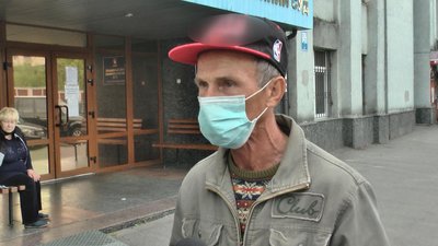 Чоловік обвинувачуваної Валерій Шелестов каже - ніколи не бачив, щоб дружина била доньку. Фото: Суспільне. Поділля. Чоловік обвинувачуваної Валерій Шелестов каже - ніколи не бачив, щоб дружина била доньку. Фото: Суспільне. Поділля.