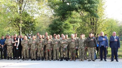 У Малій Висці встановили пам'ятні дошки землякам, які загинули на Сході України