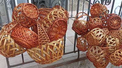 Великодні кошики на ринку в Тернополі Великодні кошики на ринку в Тернополі