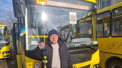 28 нових шкільних автобусів отримали територіальні громади Житомирщини 28 нових шкільних автобусів отримали територіальні громади Житомирщини