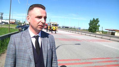 На Житомирщині протестувальники з Черняхівщини, які вимагають розпаювання земель, перекрили трасу На Житомирщині протестувальники з Черняхівщини, які вимагають розпаювання земель, перекрили трасу
