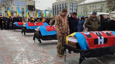 У Рівному попрощалися з чотирма бійцями, які загинули на Харківщині