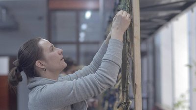 Актори Черкаського драмтеатру готують виїзні вистави для переселенців і військових ЗСУ Актори Черкаського драмтеатру готують виїзні вистави для переселенців і військових ЗСУ