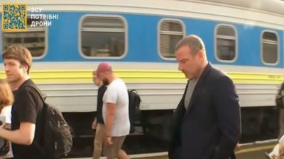 Голлівудський актор Лієв Шрайбер приїхав до Києва Голлівудський актор Лієв Шрайбер приїхав до Києва