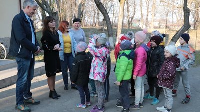 На Івано-Франківщині прийняли понад 320 дітей із регіонів, де тривають бойові дії На Івано-Франківщині прийняли понад 320 дітей із регіонів, де тривають бойові дії