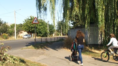 Аварійний міст сполучає два райони у Черкасах Аварійний міст сполучає два райони у Черкасах