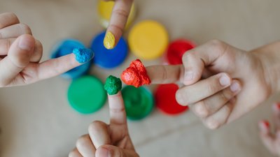 Анонсоване окупаційною владою "дитяче свято" у Херсоні: фейкова картинка чи кривава провокація