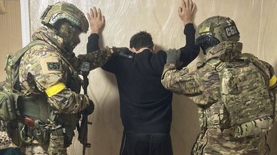 Дніпропетровщина: СБУ затримала підозрюваного у коригуванні ракетних ударів і передачі інформації про позиції ЗСУ