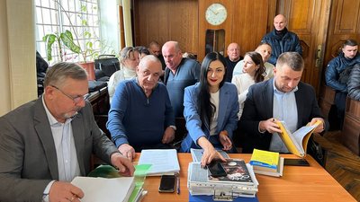 У Житомирі продовжують розгляд справи про вбивство та поранення дітей в Радомишлі: адвокат заявив про тиск У Житомирі продовжують розгляд справи про вбивство та поранення дітей в Радомишлі: адвокат заявив про тиск