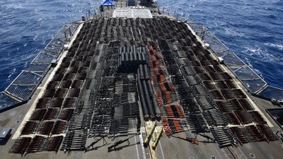 Військові США затримали в Аравійському морі судно з російською зброєю для Ємену
