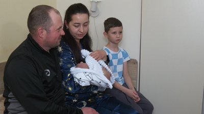 "Не знали, що буде нам "під ялинку": що розповіли батьки народжених у Рівному в новорічну ніч немовлят "Не знали, що буде нам "під ялинку": що розповіли батьки народжених у Рівному в новорічну ніч немовлят