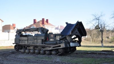 Рятувальники та шляхопрокладач з Кіровоградщини допомагають гасити пожежі в Чорнобильській зоні