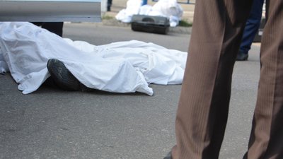 Пішов вгамувати п’яну сусідку та отримав ніж у серце: у Чернігові зарізали чоловіка