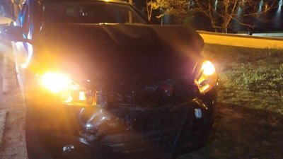 У Хмельницькому нетверезий водій скоїв ДТП та намагався втікти від поліції
