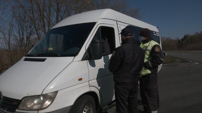 Штрафують нелегалів: на Чернігівщині поліція та Укртрансбезпека перевіряли перевізників