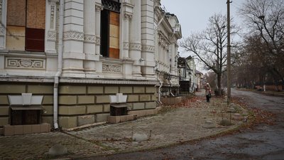 Російські атаки критичних об'єктів, перебої зі світлом у Херсоні. 1414 день війни: основні події у Херсонській області
