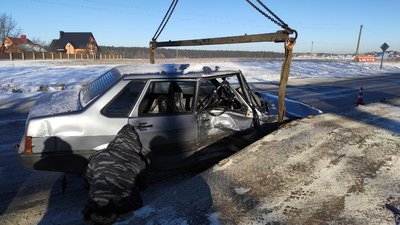 Занесло на зустрічну смугу: в аварії на Волині травмувалися троє людей Занесло на зустрічну смугу: в аварії на Волині травмувалися троє людей