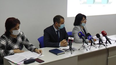 Яким буде бюджет Івано-Франківської області у 2021 році Яким буде бюджет Івано-Франківської області у 2021 році
