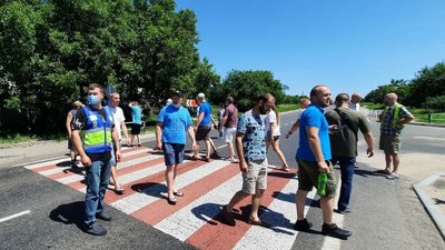 Гірники Інгульської шахти перекрили дорогу з Кропивницького до Кривого Рогу. Вимагають зарплату