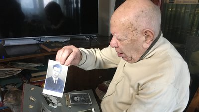 90-річний житомирянин Леонід Новофастовський пригадав події свого дитинства та Голокост 90-річний житомирянин Леонід Новофастовський пригадав події свого дитинства та Голокост
