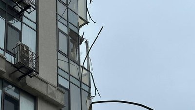 В Одесі внаслідок атаки РФ пошкодило багатоповерхівку