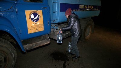 У Рівному жителі будинку майже три тижні живуть без води. Чому так сталося