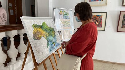 "Вишиту мапу України" представили у Черкаському художньому музеї