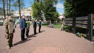 У Франківську відзначили День Героїв У Франківську відзначили День Героїв