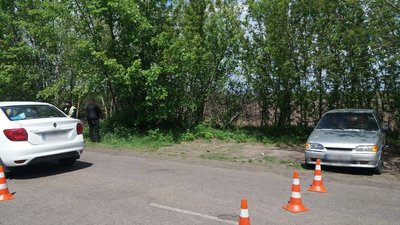 Раптово вибіг на дорогу: у Смілі під колеса автівки потрапив 4-річний хлопчик Раптово вибіг на дорогу: у Смілі під колеса автівки потрапив 4-річний хлопчик