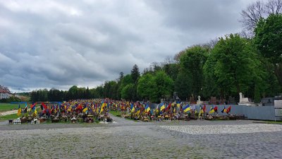 Поховання військових у Львові Поховання військових у Львові