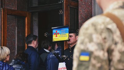 На Одесі простилися з загиблим під час війни військовослужбовцем На Одесі простилися з загиблим під час війни військовослужбовцем