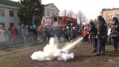 Акція “Запобігти! Врятувати! Допомогти!“ відбулась у Косарському ліцеї Акція “Запобігти! Врятувати! Допомогти!“ відбулась у Косарському ліцеї