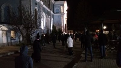 Великодні богослужіння у Сумах: як це було (фоторепортаж) Великодні богослужіння у Сумах: як це було (фоторепортаж)