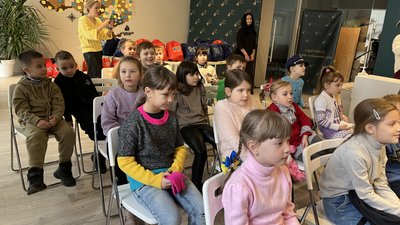 В Ужгороді поліцейські провели для дітей заняття з безпеки дорожнього руху В Ужгороді поліцейські провели для дітей заняття з безпеки дорожнього руху
