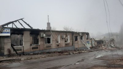Рятувальники із Закарпаття ліквідували наслідки бомбардування на Харківщині Рятувальники із Закарпаття ліквідували наслідки бомбардування на Харківщині