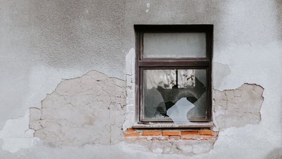 Як діяти під час обстрілу та надати собі першу допомогу – розповідає інструктор Червоного хреста