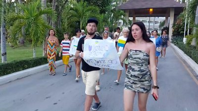 Українські туристи вийшли на мітинг у Домінікані