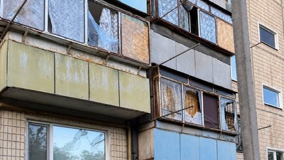 Нікопольщина, обстріли, побита багатоповерхівка