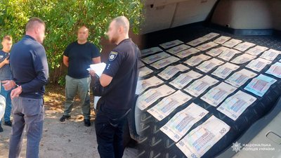 Практичний іспит з водіння за гроші: правоохоронці Чернігівщини викрили бігунка