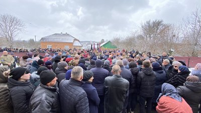 На Тернопільщині попрощалися із військовослужбовцем Олегом Юрчиком На Тернопільщині попрощалися із військовослужбовцем Олегом Юрчиком