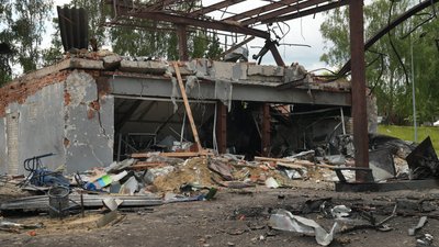 Знищені АЗС та поранені люди у Тростянці: наслідки російського обстрілу безпілотниками