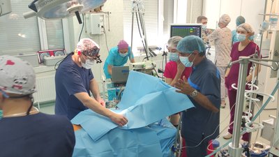 Спільну операцію на відкритому серці провели нейрохірурги з кардіохірургами в Ужгороді
