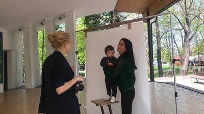 В Івано-Франківську проводять благодійну фотосесію на підтримку ЗСУ В Івано-Франківську проводять благодійну фотосесію на підтримку ЗСУ