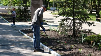 У Дніпрі 15 переселенців отримали роботу в департаменті парків та рекреацій