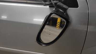 На паркінгу у Луцьку чоловік пошкодив дев'ять авто і заснув на капоті чужої машини