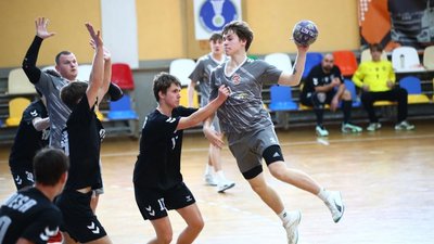 Учасники змагання з гандболу