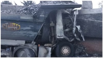 Внаслідок аварії загинув водій вантажівки