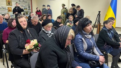 Під час вручення нагород родинам бійців. Березень, 2024